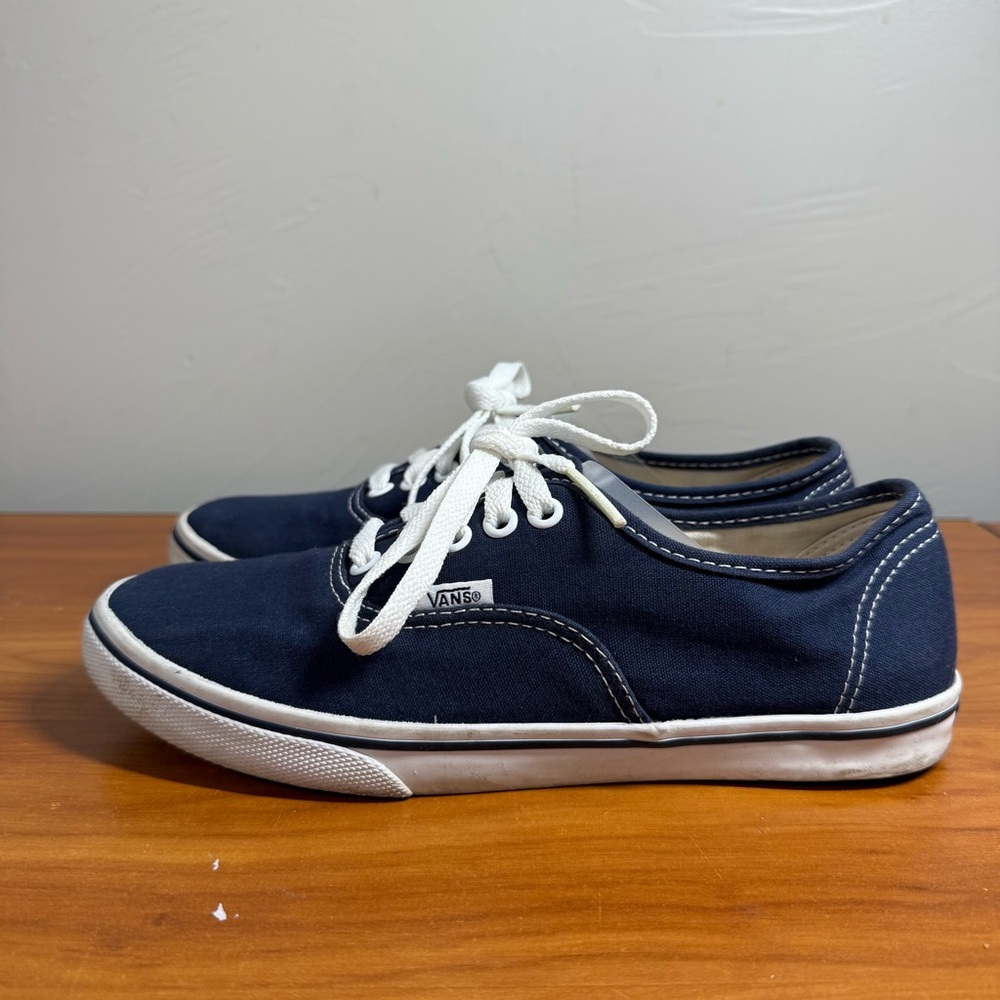 Vans Authentic Low Top Canvas Sneaker Navy‎ Blue Casual W7